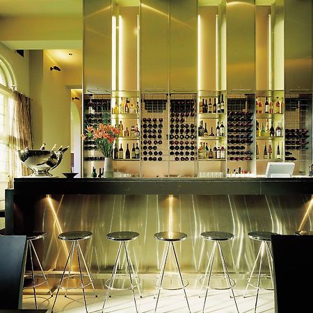 เวอร์ริบี แมนชั่น ลักชูรี โฮเต็ล แอนด์ สปา อิน วิคตอเรีย Hotel ร้านอาหาร รูปภาพ