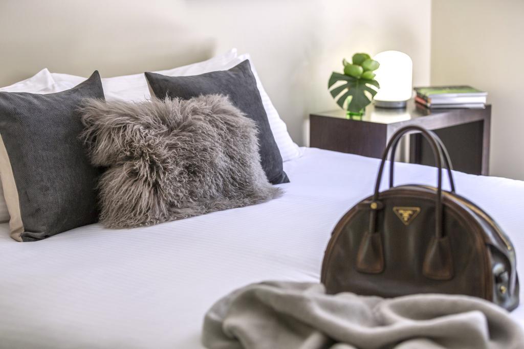 เวอร์ริบี แมนชั่น ลักชูรี โฮเต็ล แอนด์ สปา อิน วิคตอเรีย Hotel ภายนอก รูปภาพ